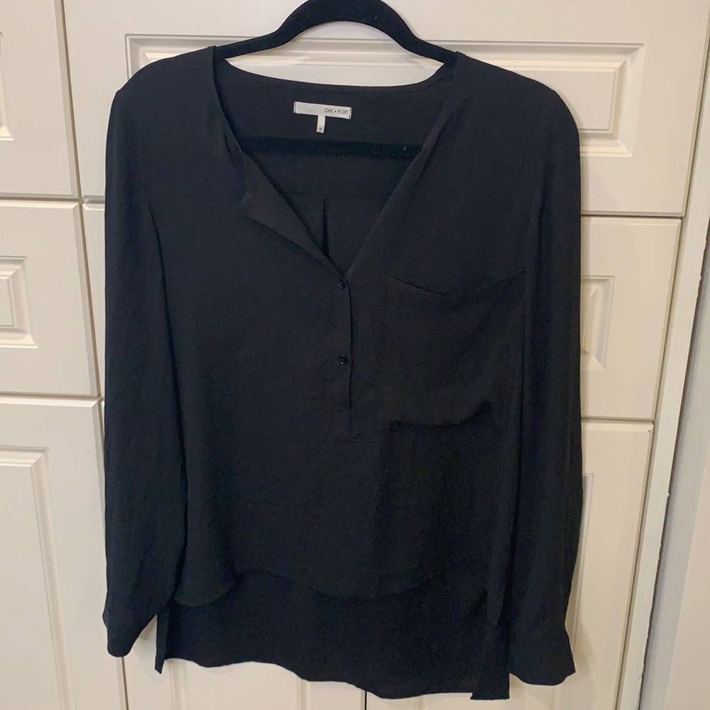 Oak + Fort Black polyester top